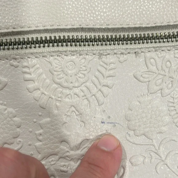 The Sak Leather Multi Pockets Bag - Picture 10 of 13